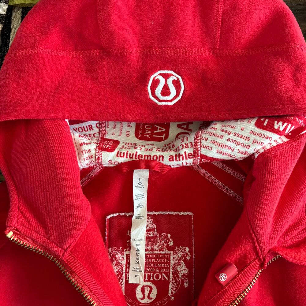 LULULEMON | 2010 Vancouver Winter Olympics Full Zip Hoodie Red Maple Leaf Sz S